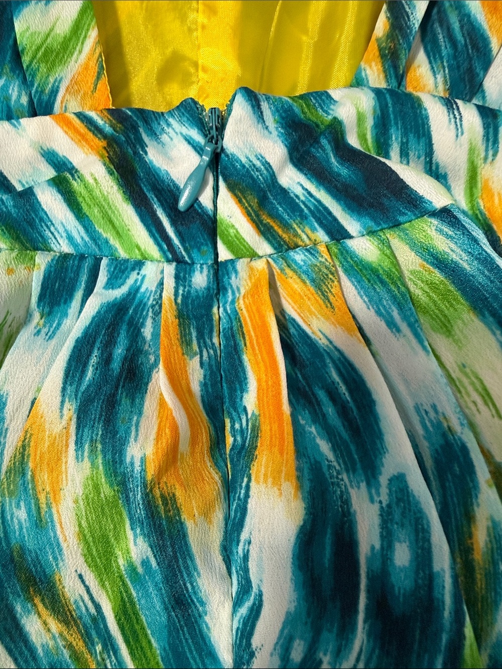 Runway Couture Sleeveless Teal & Yellow Printed V-Neck Dress SZS - Picture 11 of 15